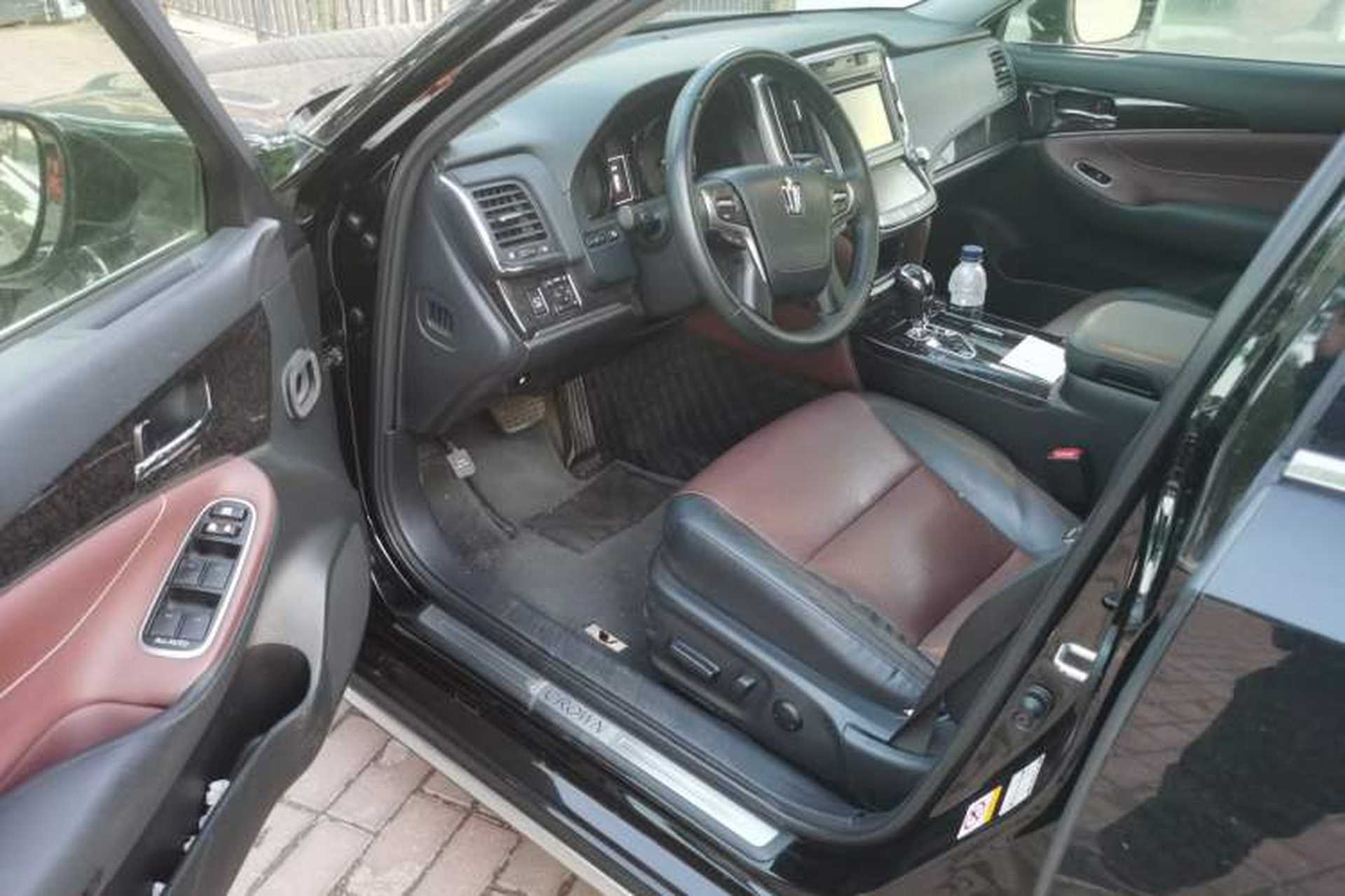 Used Toyota Crown 2018 2.0T Sport Edition Driver Seat