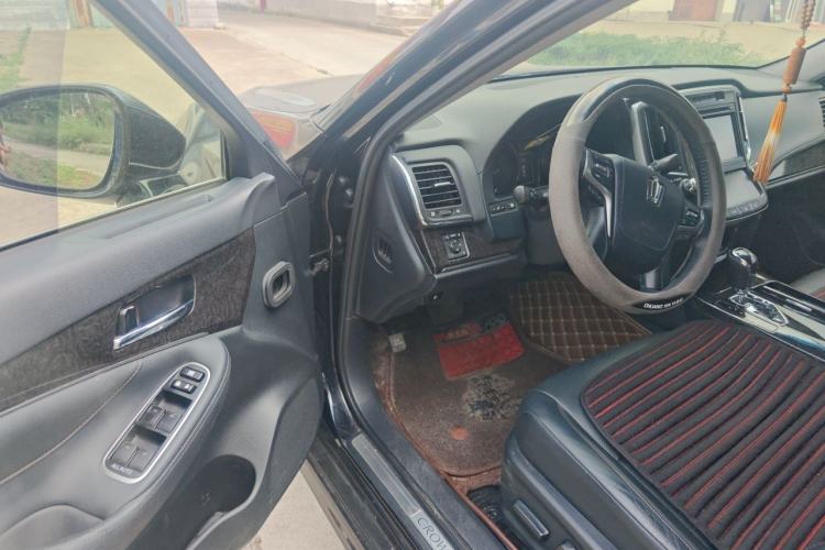 Used Toyota Crown 2018 2.0T Fashion Edition Driver Seat