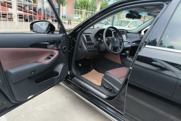 Used Toyota Crown 2018 2.0T Sport Edition Driver Seat
