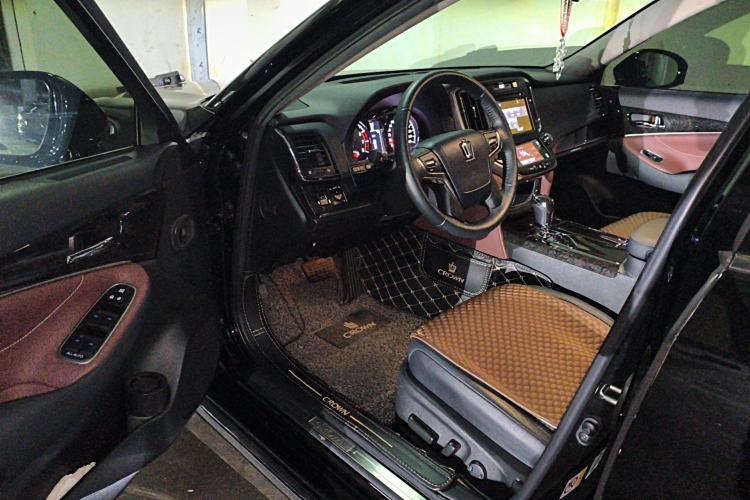 Used Toyota Crown 2018 2.0T Sport Edition Driver Seat