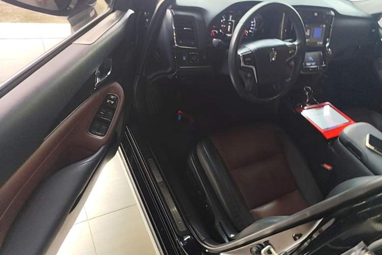 Used Toyota Crown 2018 2.0T Sport Edition Driver Seat