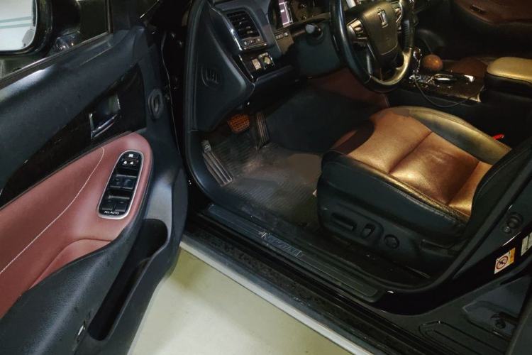 Used Toyota Crown 2018 2.0T Sport Edition Driver Seat
