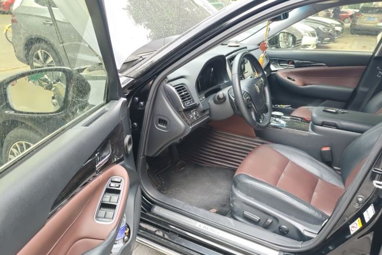 Used Toyota Crown 2018 2.0T Sport Edition Driver Seat