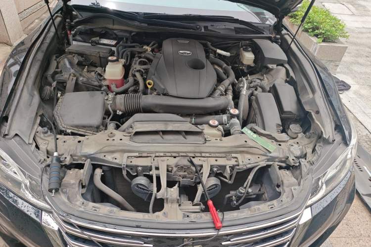 Used Toyota Crown 2018 2.0T Sport Edition Engine Bay