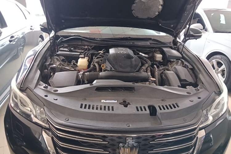 Used Toyota Crown 2018 2.0T Fashion Edition Engine Bay