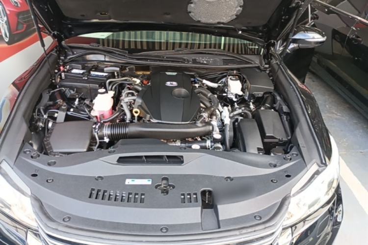 Used Toyota Crown 2018 2.0T Fashion Edition Engine Bay