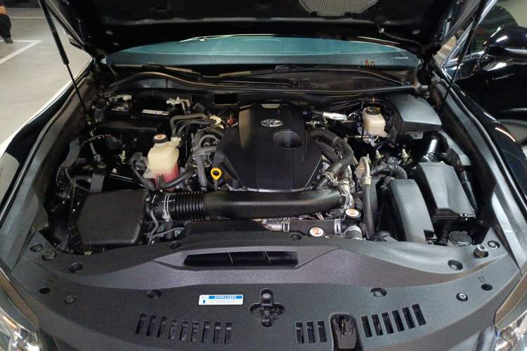 Used Toyota Crown 2018 2.0T Sport Edition Engine Bay
