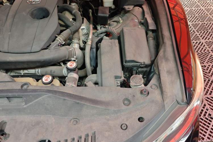 Used Toyota Crown 2018 2.0T Sport Edition Engine Bay Left