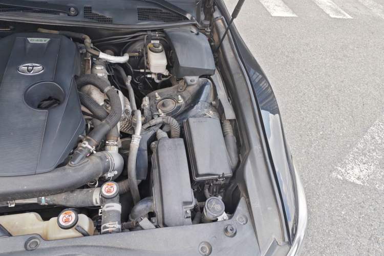 Used Toyota Crown 2018 2.0T Fashion Edition Engine Bay Left