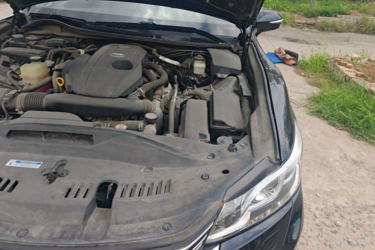 Used Toyota Crown 2018 2.0T Fashion Edition Engine Bay Left