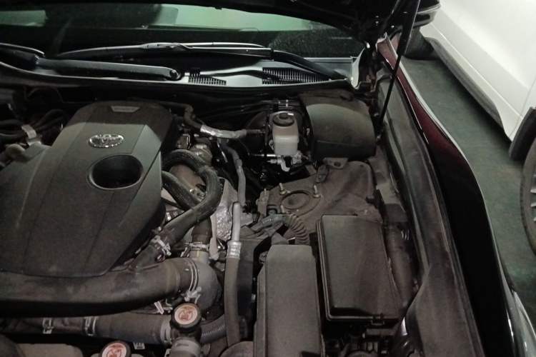 Used Toyota Crown 2018 2.0T Fashion Edition Engine Bay Left