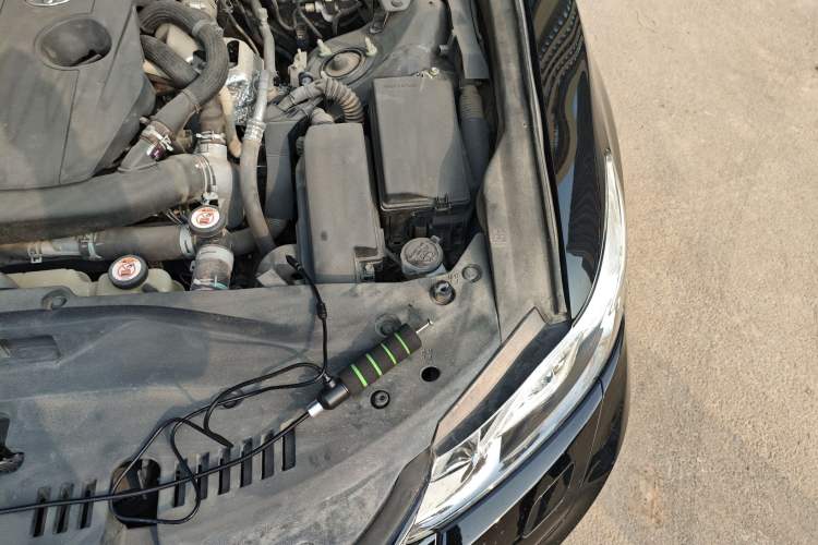 Used Toyota Crown 2018 2.0T Fashion Edition Engine Bay Left