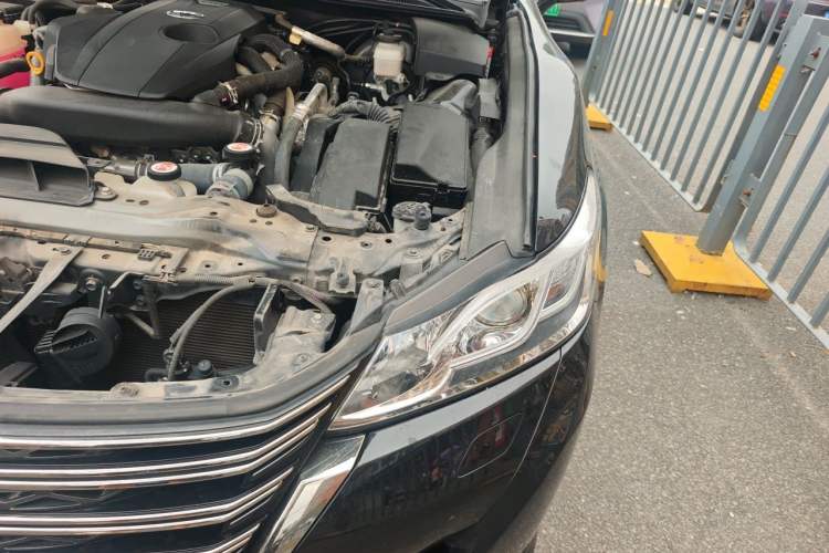 Used Toyota Crown 2018 2.0T Sport Edition Engine Bay Left