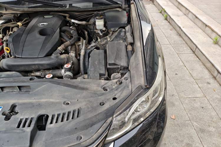 Used Toyota Crown 2018 2.0T Fashion Edition Engine Bay Left
