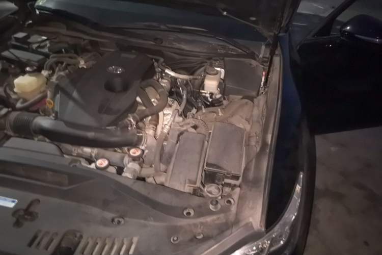 Used Toyota Crown 2018 2.0T Fashion Edition Engine Bay Left
