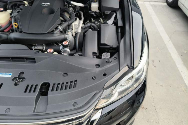 Used Toyota Crown 2018 2.0T Sport Edition Engine Bay Left