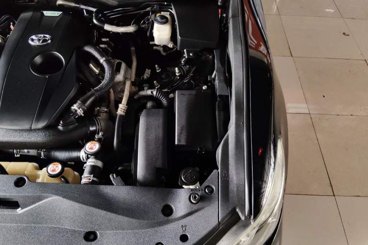Used Toyota Crown 2018 2.0T Sport Edition Engine Bay Left