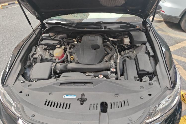 Used Toyota Crown 2018 2.0T Fashion Edition Engine Bay