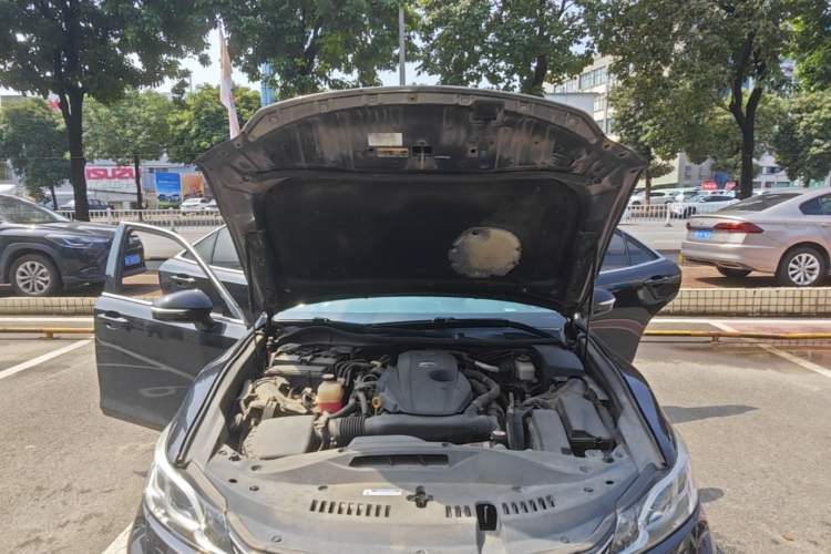 Used Toyota Crown 2018 2.0T Fashion Edition Engine Bay