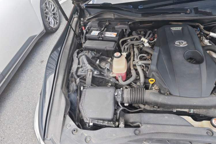 Used Toyota Crown 2018 2.0T Fashion Edition Engine Bay Right