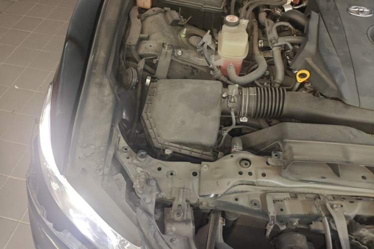 Used Toyota Crown 2018 2.0T Sport Edition Engine Bay Right