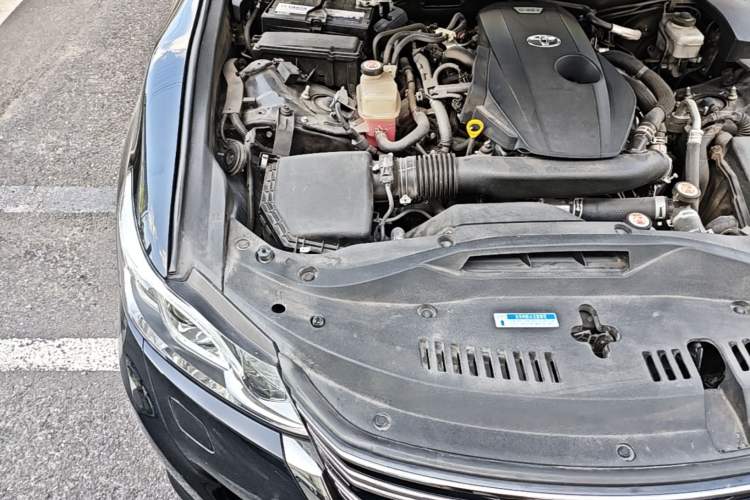Used Toyota Crown 2018 2.0T Fashion Edition Engine Bay Right