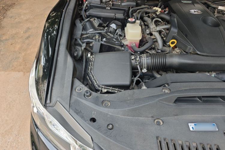 Used Toyota Crown 2018 2.0T Premium Edition Engine Bay Right