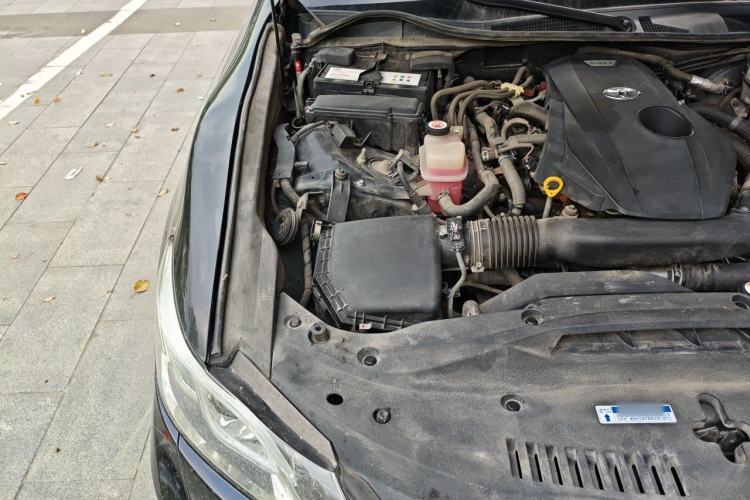 Used Toyota Crown 2018 2.0T Fashion Edition Engine Bay Right