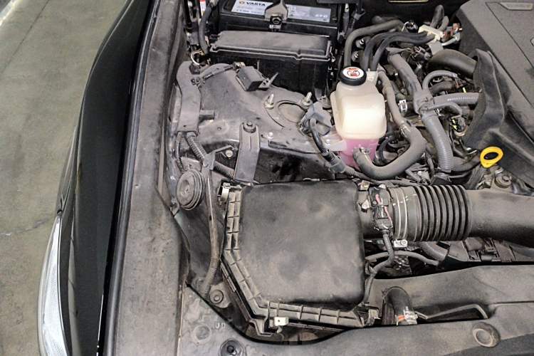 Used Toyota Crown 2018 2.0T Sport Edition Engine Bay Right