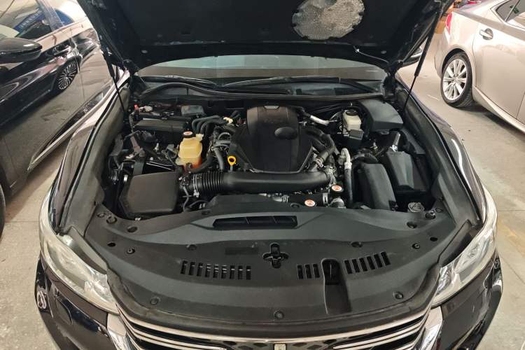 Used Toyota Crown 2018 2.0T Sport Edition Engine Bay
