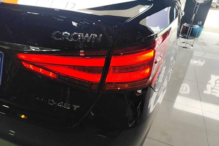 Used Toyota Crown 2018 2.0T Sport Edition Exterior 3