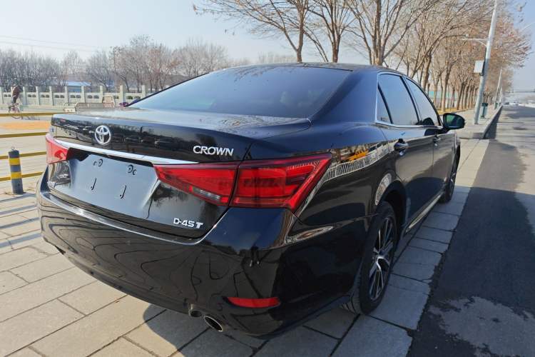 Used Toyota Crown 2018 2.0T Fashion Edition Exterior 4