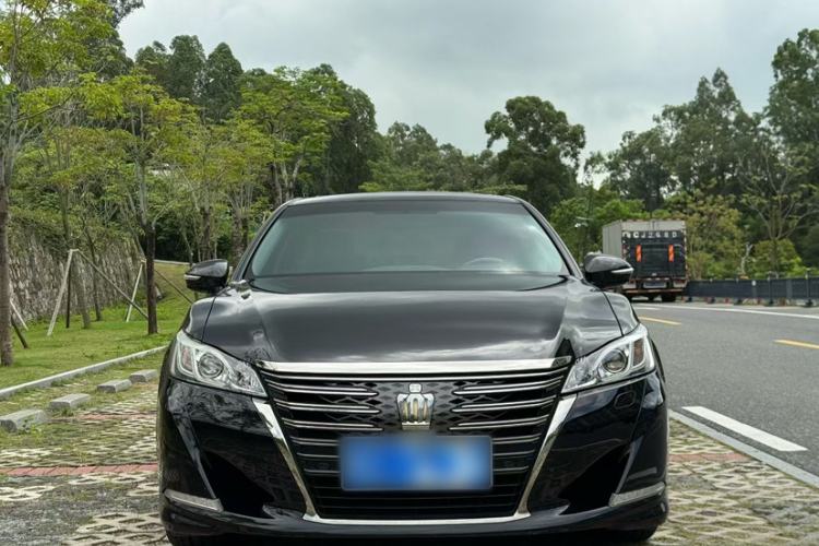 Used Toyota Crown 2018 2.0T Fashion Edition Exterior 4