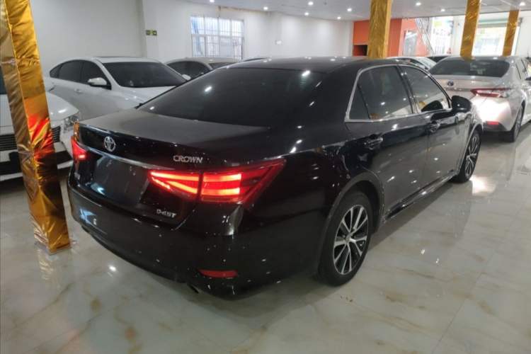 Used Toyota Crown 2018 2.0T Fashion Edition Exterior 5