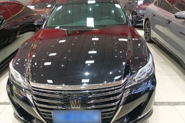 Used Toyota Crown 2018 2.0T Fashion Edition Front