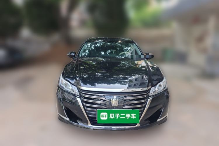 Used Toyota Crown 2018 2.0T Premium Edition Front