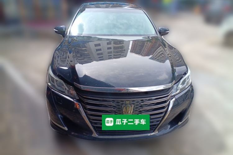 Used Toyota Crown 2018 2.0T Fashion Edition Front