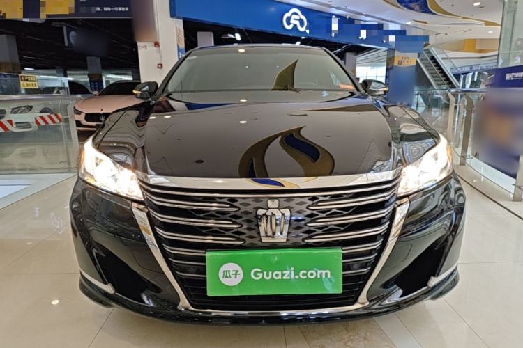 Used Toyota Crown 2018 2.0T Fashion Edition Front