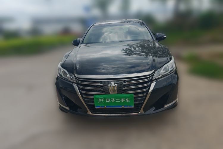 Used Toyota Crown 2018 2.0T Fashion Edition Front