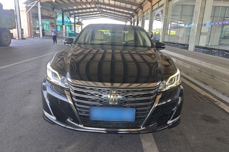 Used Toyota Crown 2018 2.0T Fashion Edition Front