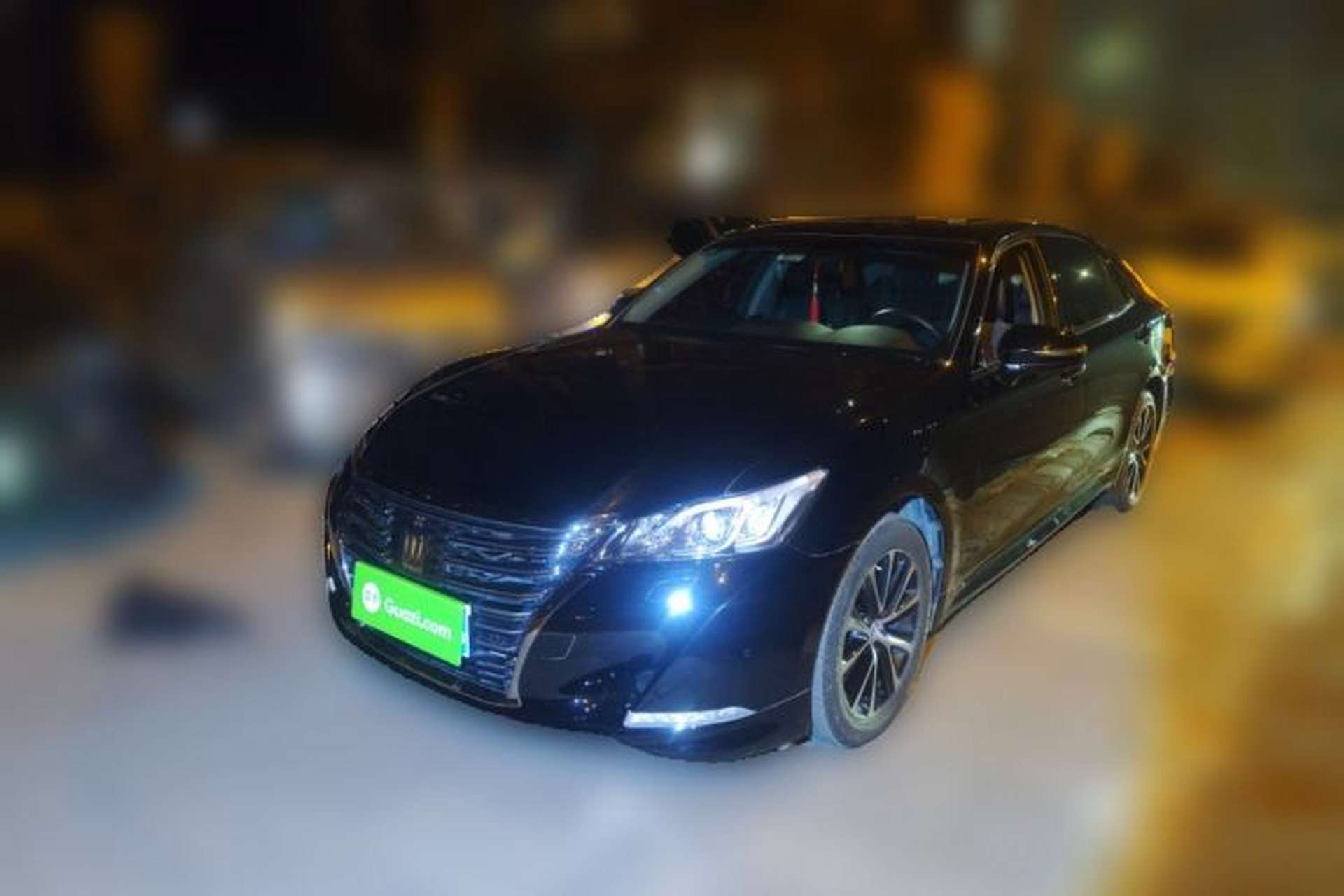 Used Toyota Crown 2018 2.0T Fashion Edition Front Left 45 Deg