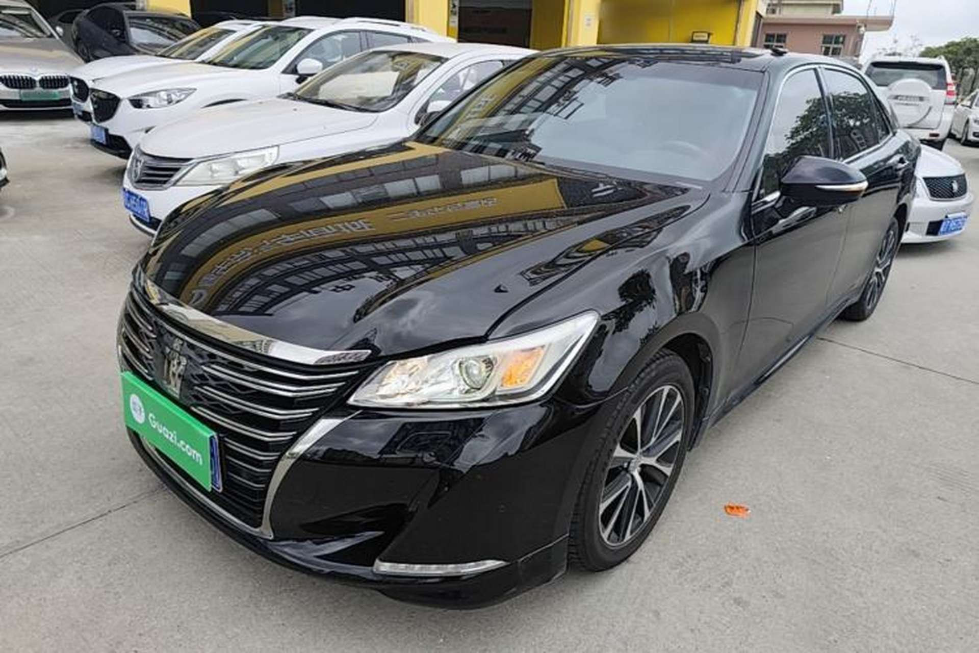 Used Toyota Crown 2018 2.0T Fashion Edition Front Left 45 Deg
