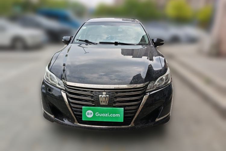 Used Toyota Crown 2018 2.0T Fashion Edition Front