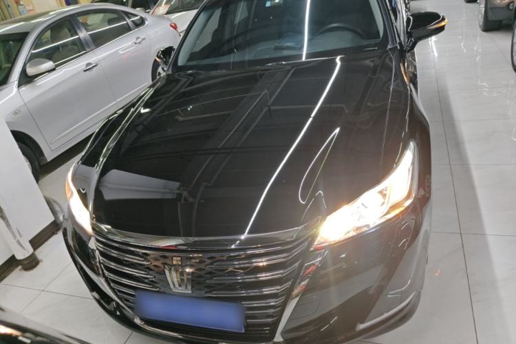 Used Toyota Crown 2018 2.0T Fashion Edition Front