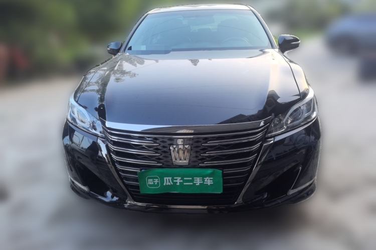 Used Toyota Crown 2018 2.0T Fashion Edition Front