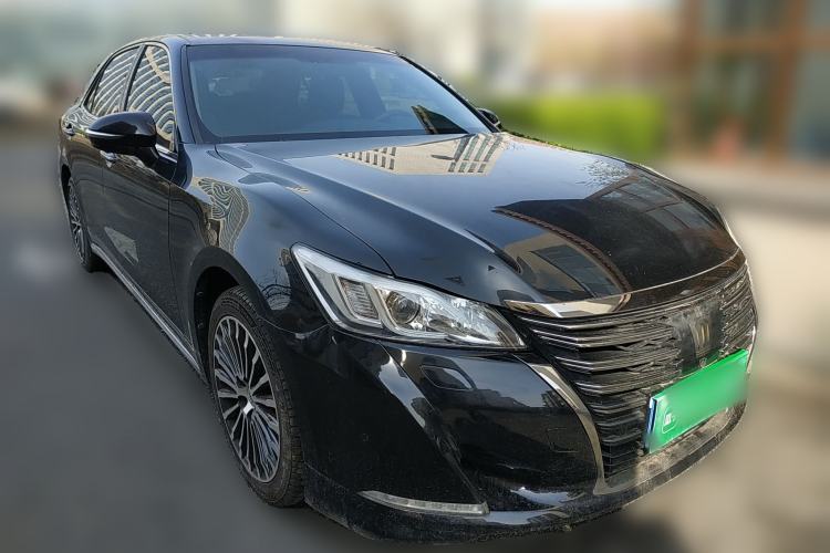 Used Toyota Crown 2018 2.0T Sport Edition Front Right 45 Deg