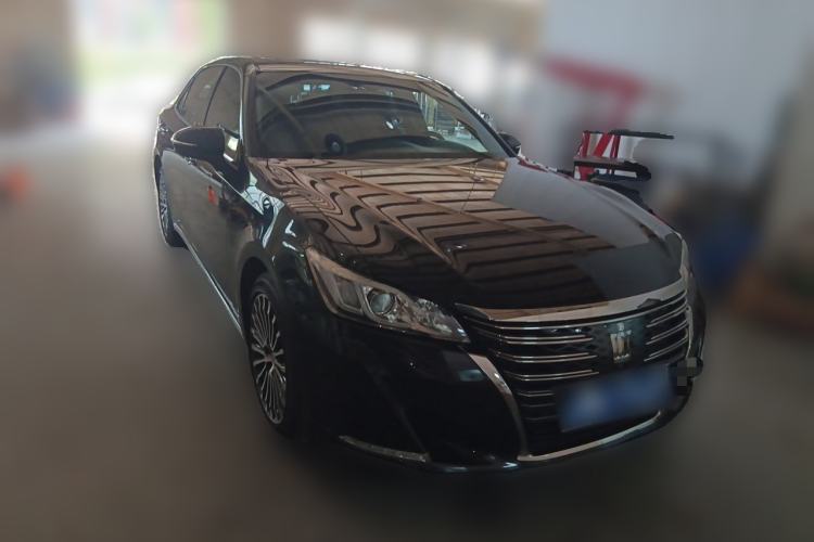 Used Toyota Crown 2018 2.0T Sport Edition Front Right 45 Deg