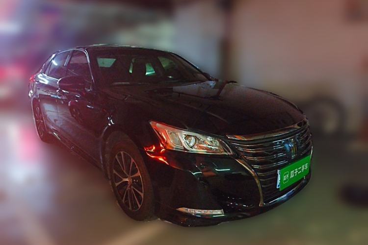 Used Toyota Crown 2018 2.0T Fashion Edition Front Right 45 Deg