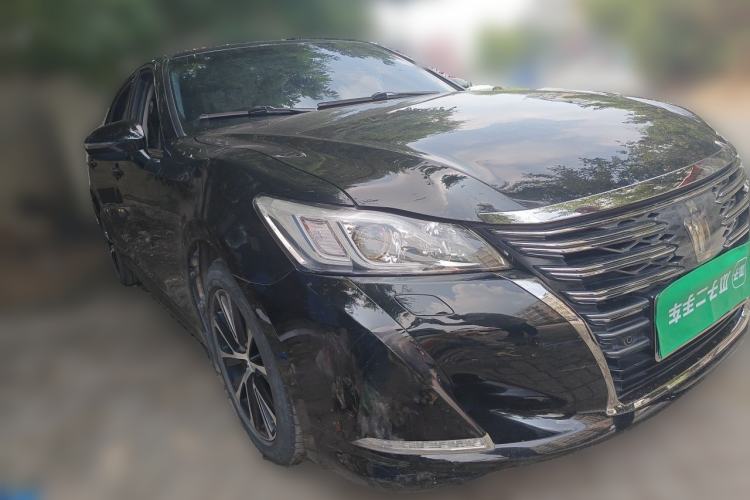 Used Toyota Crown 2018 2.0T Fashion Edition Front Right 45 Deg