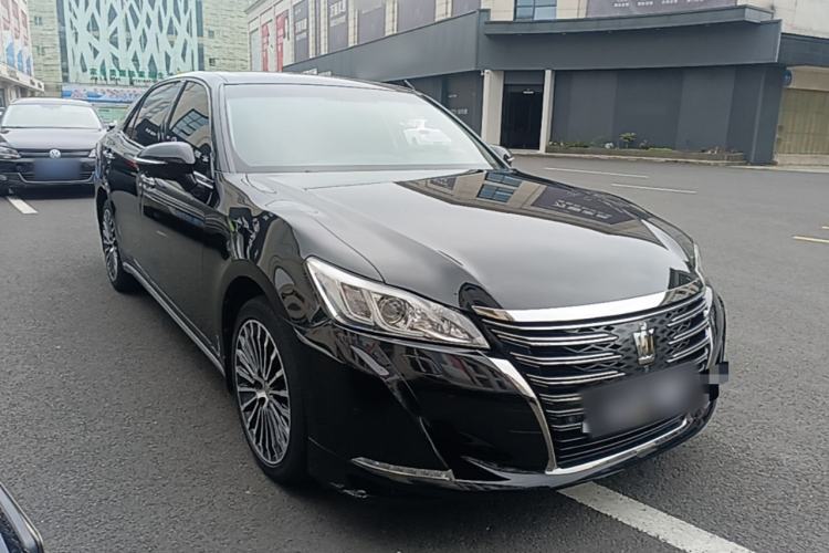 Used Toyota Crown 2018 2.0T Sport Edition Front Right 45 Deg